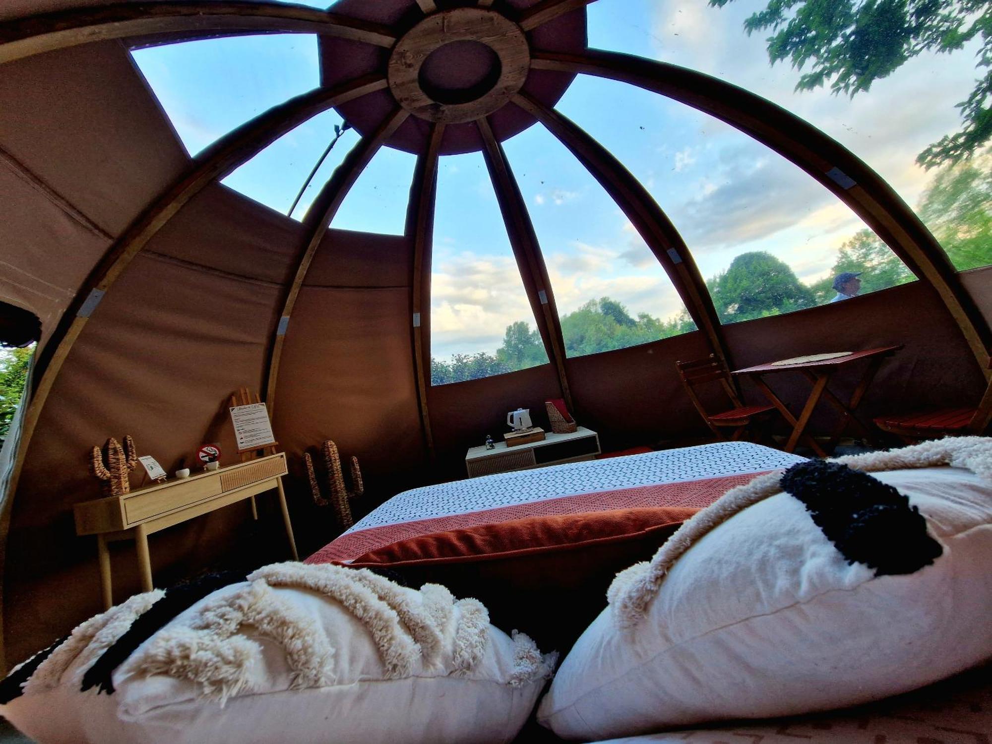 Bed and Breakfast Les Nuits De Cassiopee Sorde-lʼAbbaye Pokoj fotografie