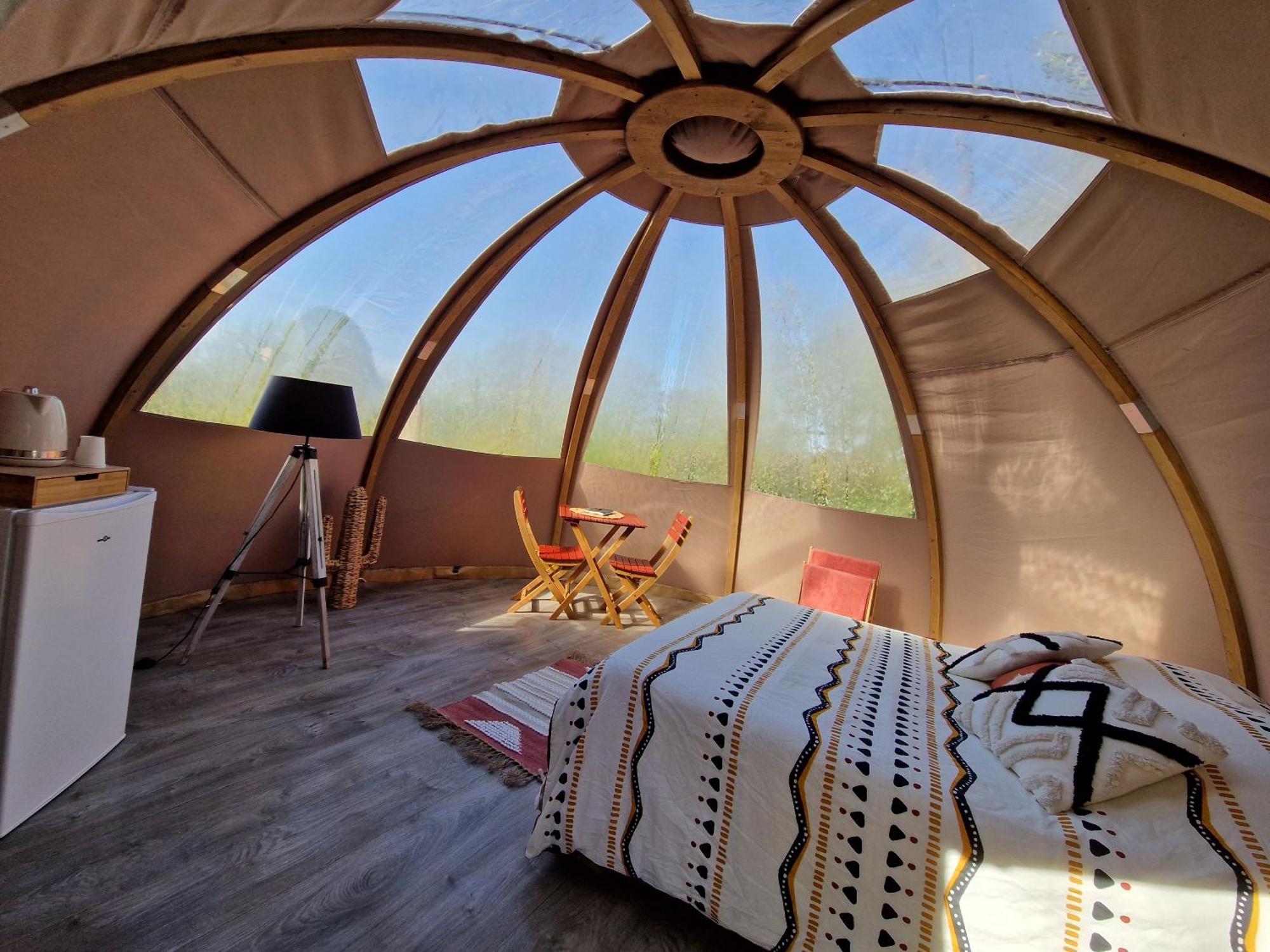 Bed and Breakfast Les Nuits De Cassiopee Sorde-lʼAbbaye Pokoj fotografie