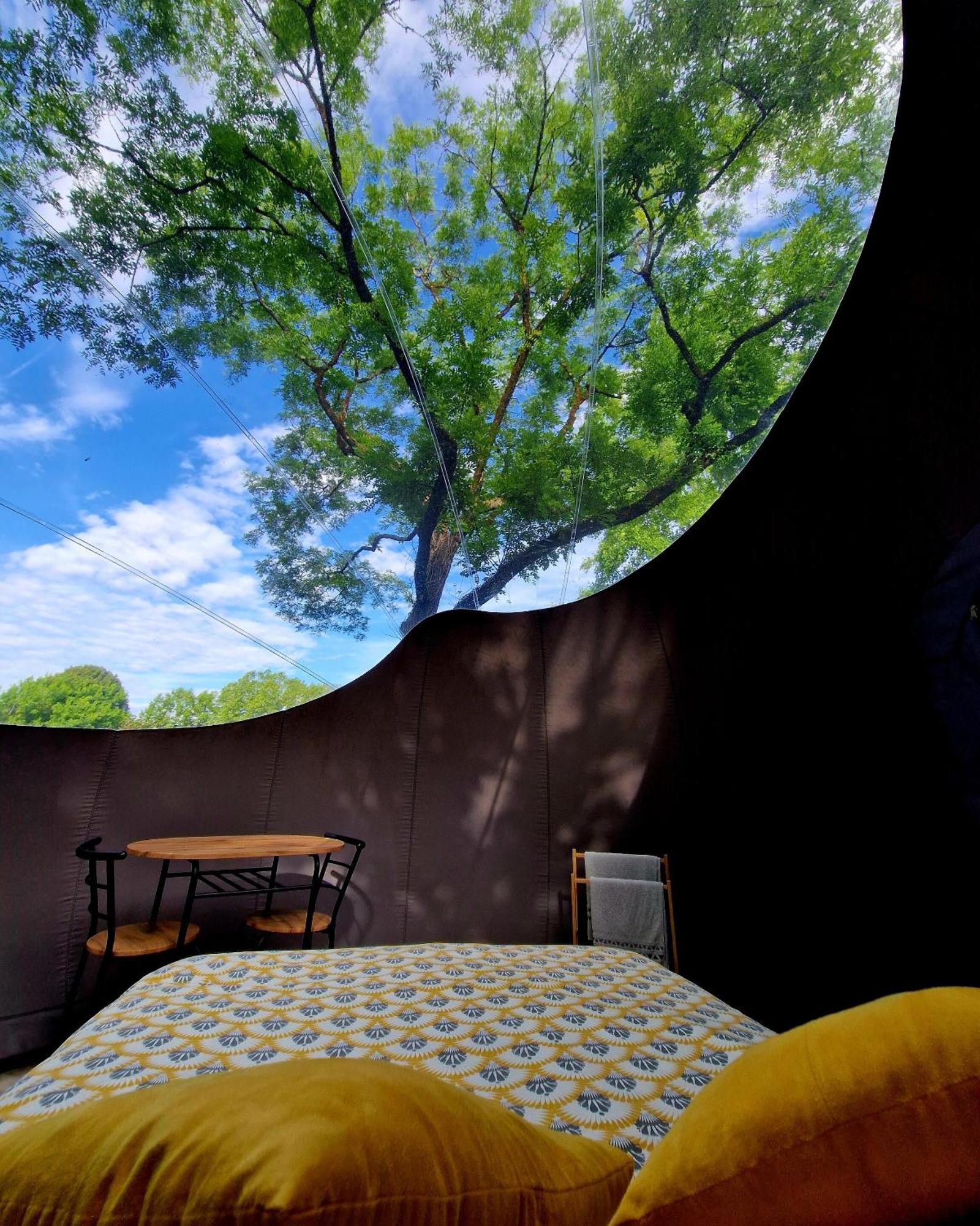 Bed and Breakfast Les Nuits De Cassiopee Sorde-lʼAbbaye Pokoj fotografie